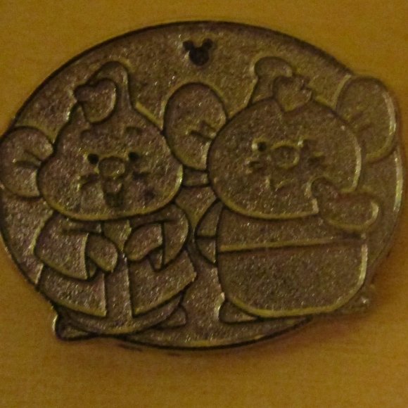 Disney Hidden Mickey Gus & Jaq Chaser Pin - Picture 2 of 8